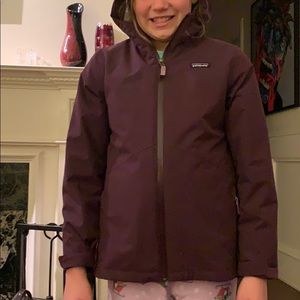 Girl’s Patagonia ski jacket. Girls large 12.